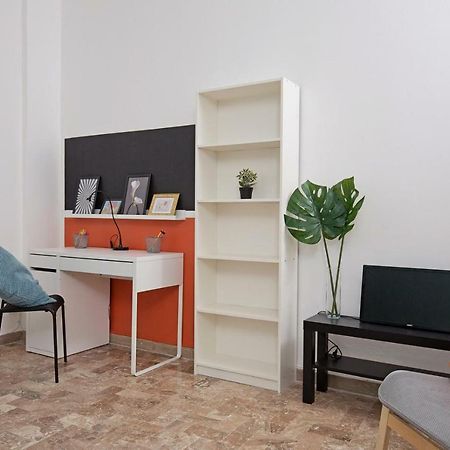Ponte Tiberio Apartment Римини Экстерьер фото