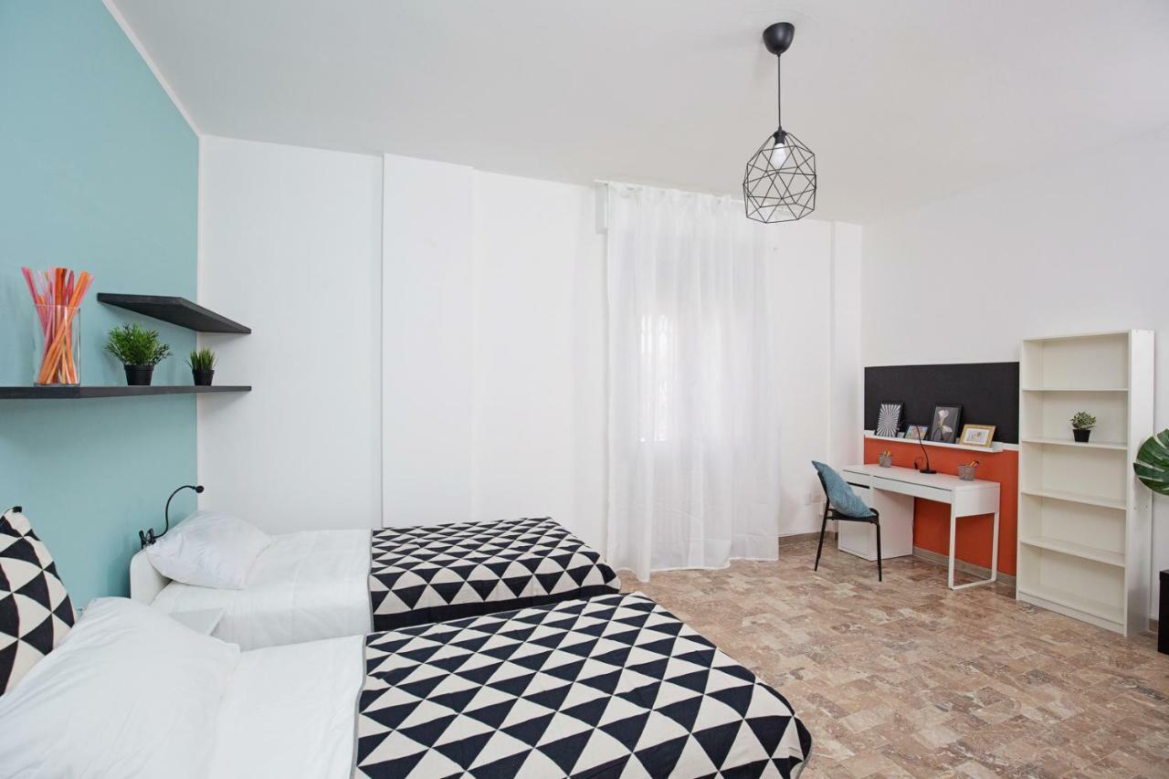 Ponte Tiberio Apartment Римини Экстерьер фото