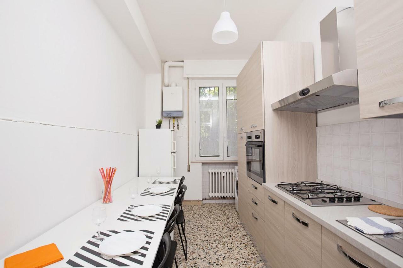 Ponte Tiberio Apartment Римини Экстерьер фото