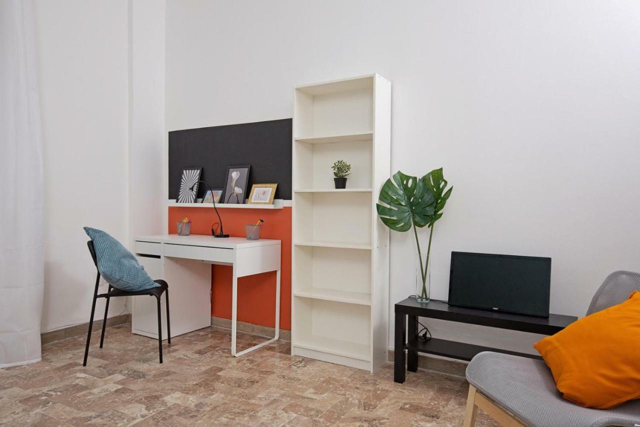 Ponte Tiberio Apartment Римини Экстерьер фото