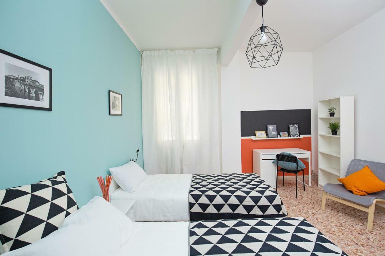 Ponte Tiberio Apartment Римини Экстерьер фото