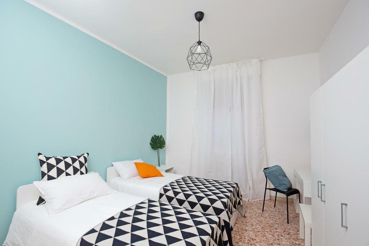 Ponte Tiberio Apartment Римини Экстерьер фото